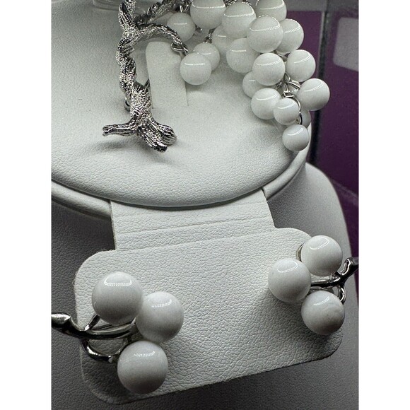 Tree Pin Brooch w/ Clip On Earrings Set Silver Heavy Beads Estate Find Unmarked - Picture 5 of 9